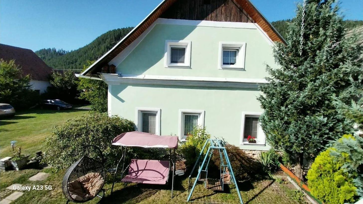 Zemianska Kuria Vachtar Otel Kralova Lehota Dış mekan fotoğraf