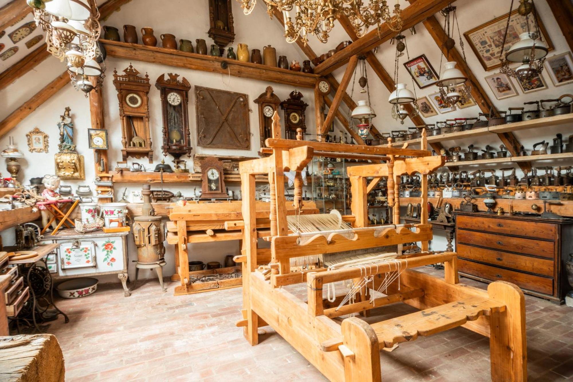 Zemianska Kuria Vachtar Otel Kralova Lehota Dış mekan fotoğraf