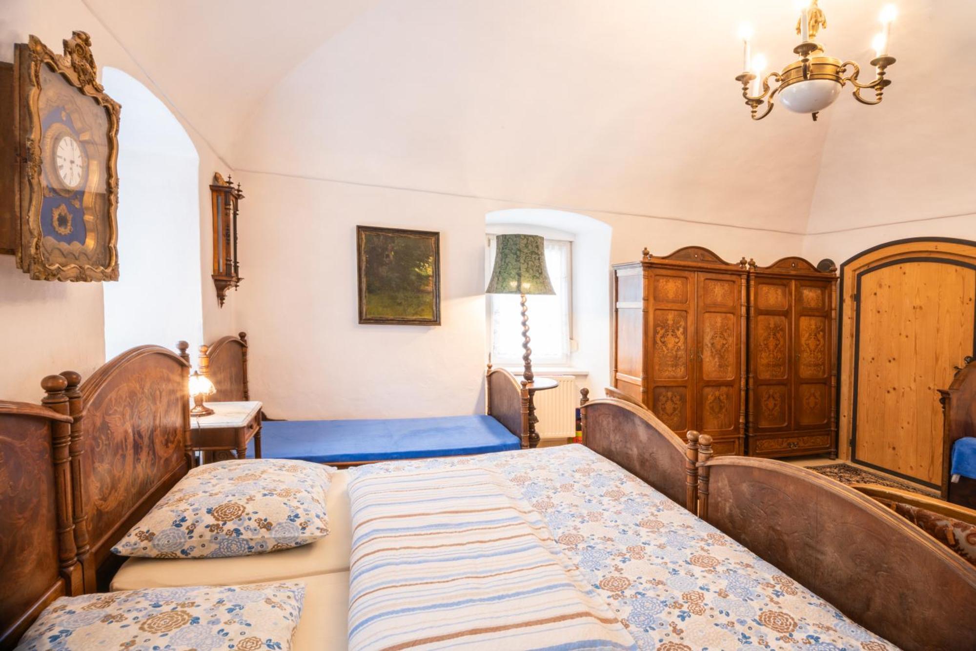 Zemianska Kuria Vachtar Otel Kralova Lehota Dış mekan fotoğraf